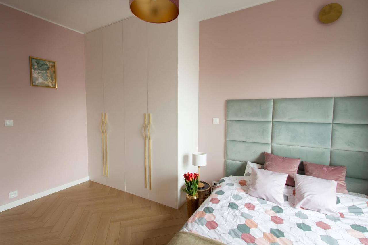 Nowy Apartment Przy Placu Szembeka 바르샤바 외부 사진